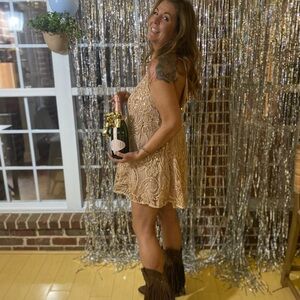 Meet your Posher, Dawn